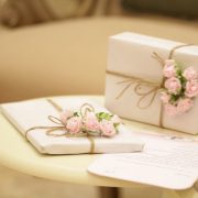 夫の口座から引き出して妻が使う ＝ 贈与税？